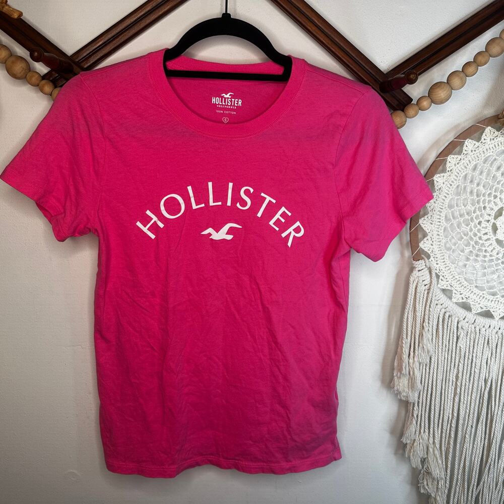 Hollister Pink Logo T